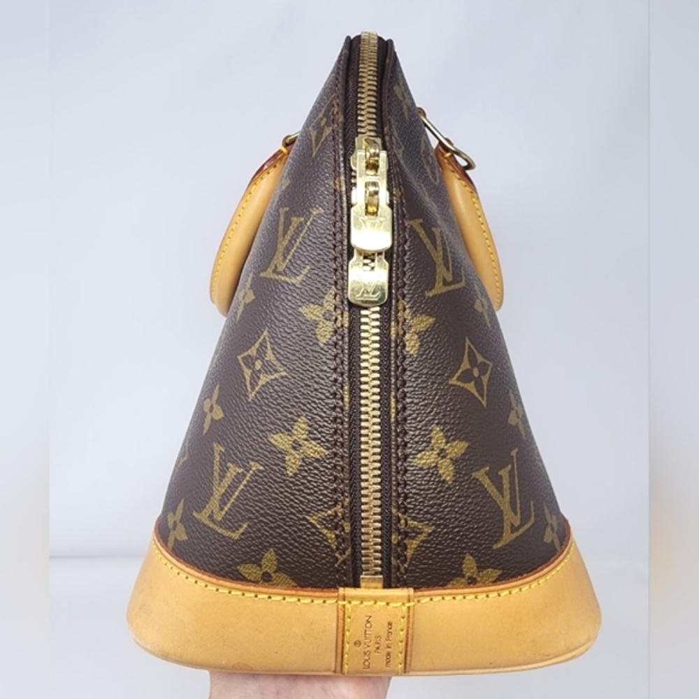 Louis Vuitton Alma PM - Picture 6 of 16